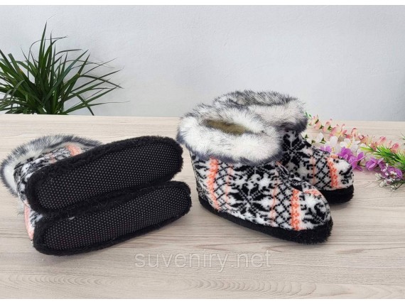 Женские теплые чуни из овечьей шерсти