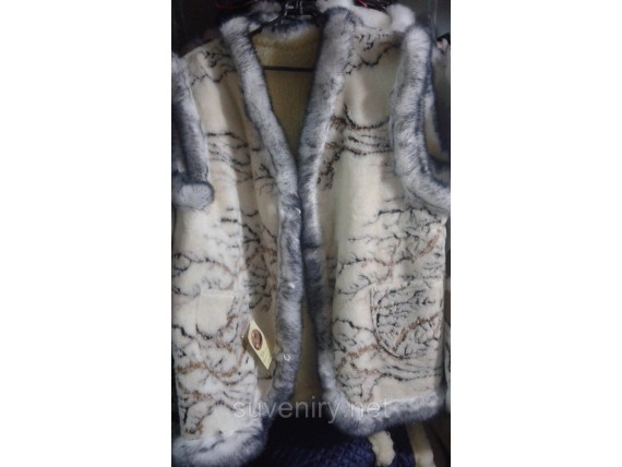 Очень теплая жилетка из овчины 62 размер