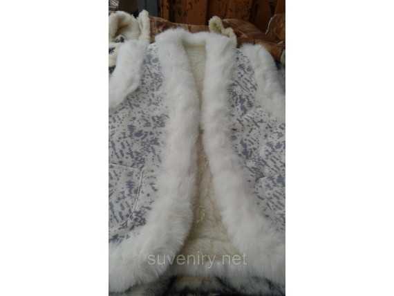 Женская жилетка из овечьей шерсти есть большие размеры