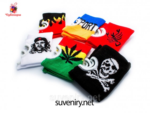 Напульсники на руку на палец