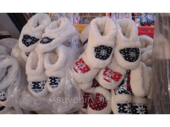 Женские чуни из овечьей шерсти