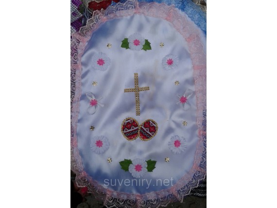 Нарядная салфетка с писанкой на пасхальную корзину