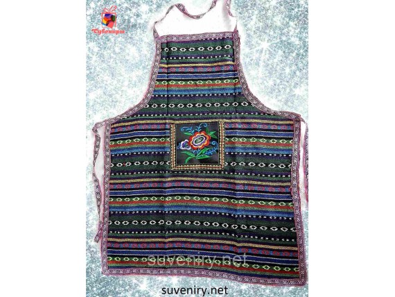 Красивый женский фартук с вышивкой
