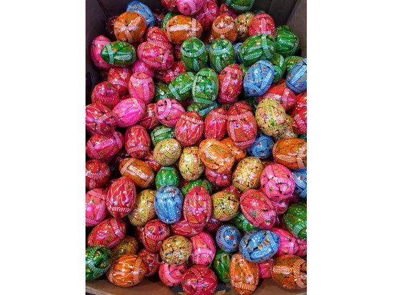 Деревянные  писанки разные цвета