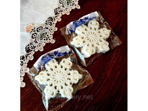 Новогодняя красивая снежинка на елку 12.5см