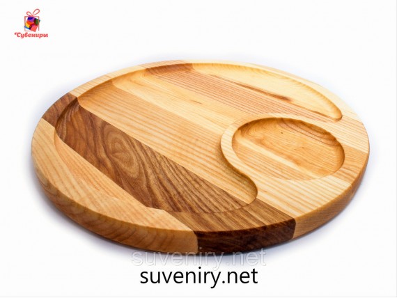 Деревянная доска для подачи шашлыка