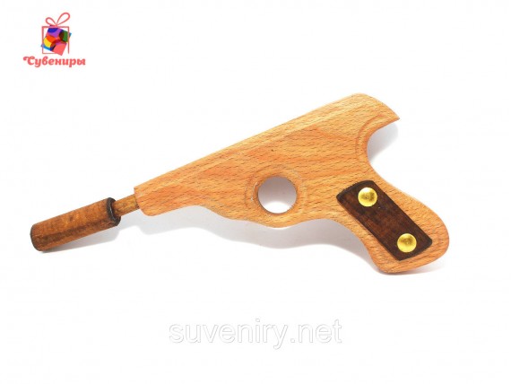 Детский деревянный пистолет