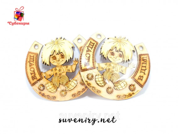 Ключница настенная деревянная