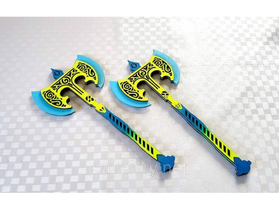 Деревянный топор ручная работа