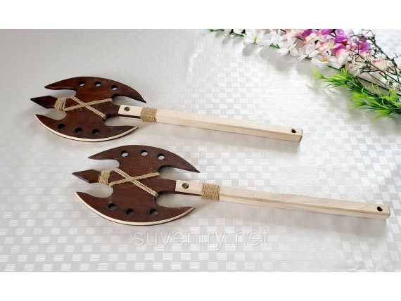 Сувенирные деревянные топоры ручная работа