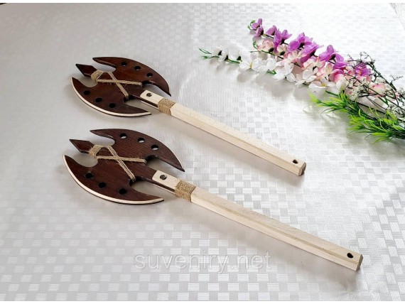 Сувенирные деревянные топоры ручная работа