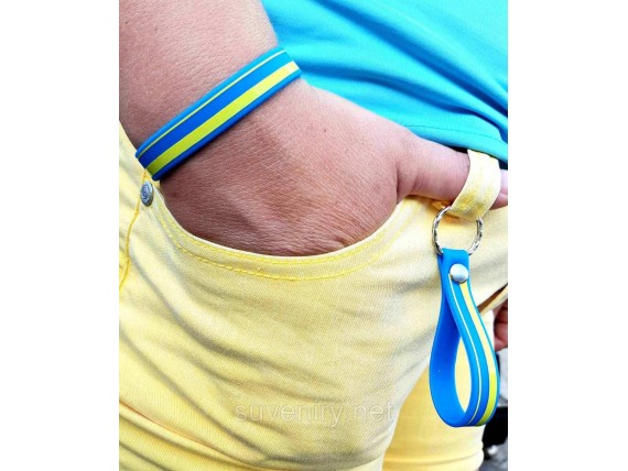 Сувенирные силиконовые брелки на ключи