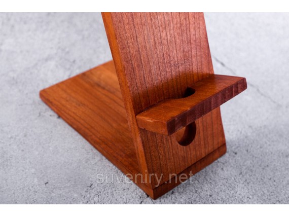 Деревянная подставка под телефон