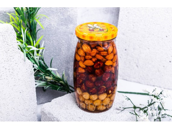 Ассорти орехов в меде